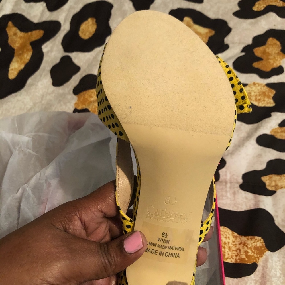 Catherine Malandrino Sandals - Picture 4 of 5
